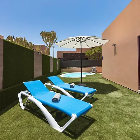 Home2book Charming Private Pool Aloha 라하레스