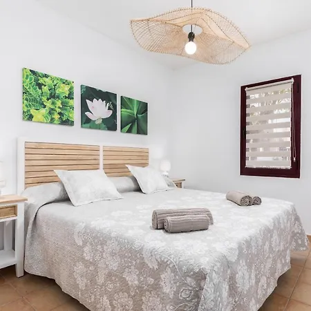 Вилла Home2book Charming Private Pool Aloha Лахарес