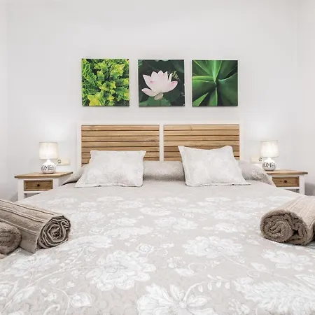 Вилла Home2book Charming Private Pool Aloha Лахарес